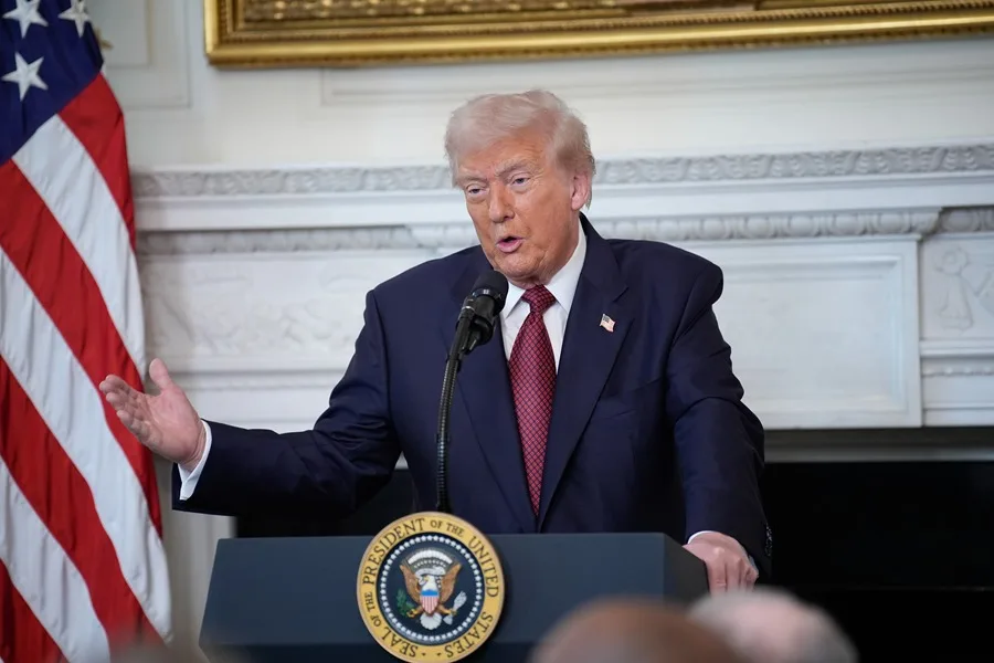 Trump promete bono de $2,000