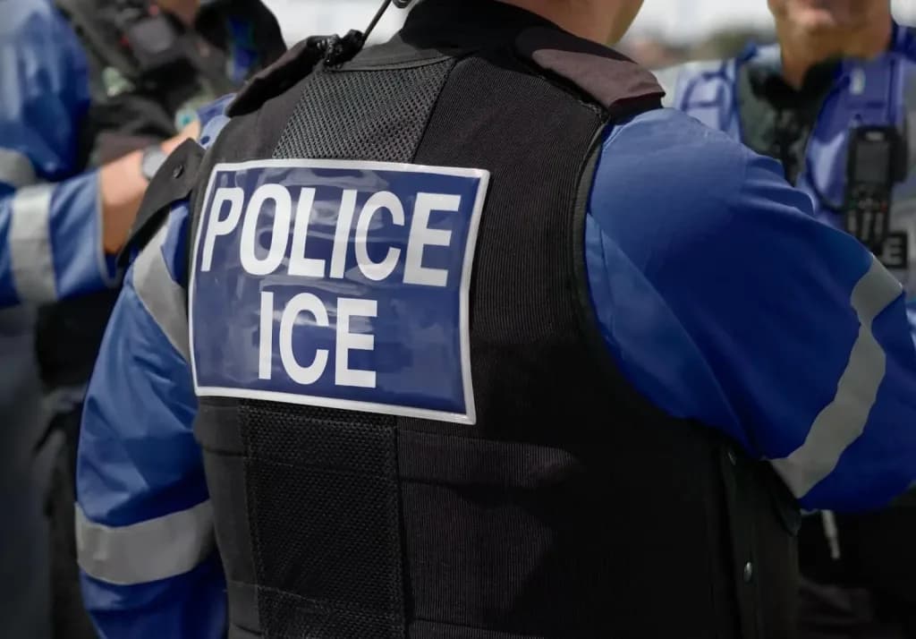 Tus derechos si ICE detiene tu vehículo: experto te lo explica