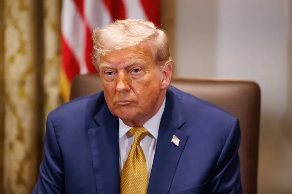 Gobierno de Trump vigila redes sociales de críticos de ICE