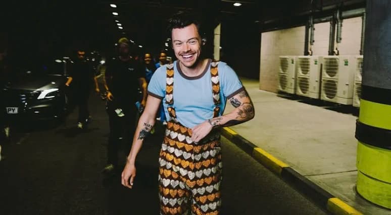 Harry Styles anuncia su nuevo sencillo 'Aperture'