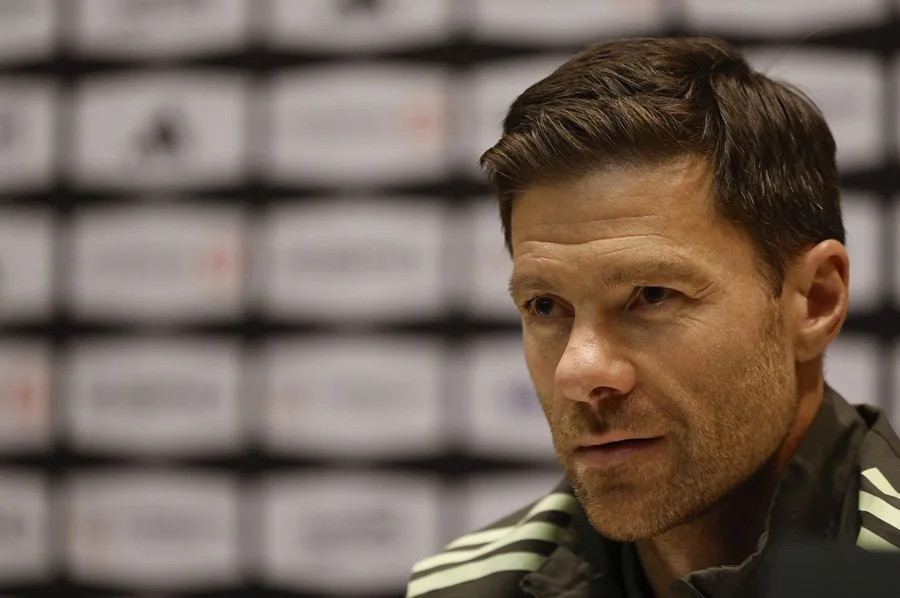Xabi Alonso queda fuera del Real Madrid tras la Supercopa