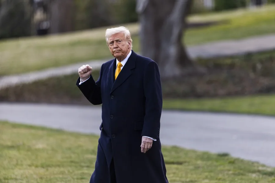 Trump lanza ultimátum por Irán