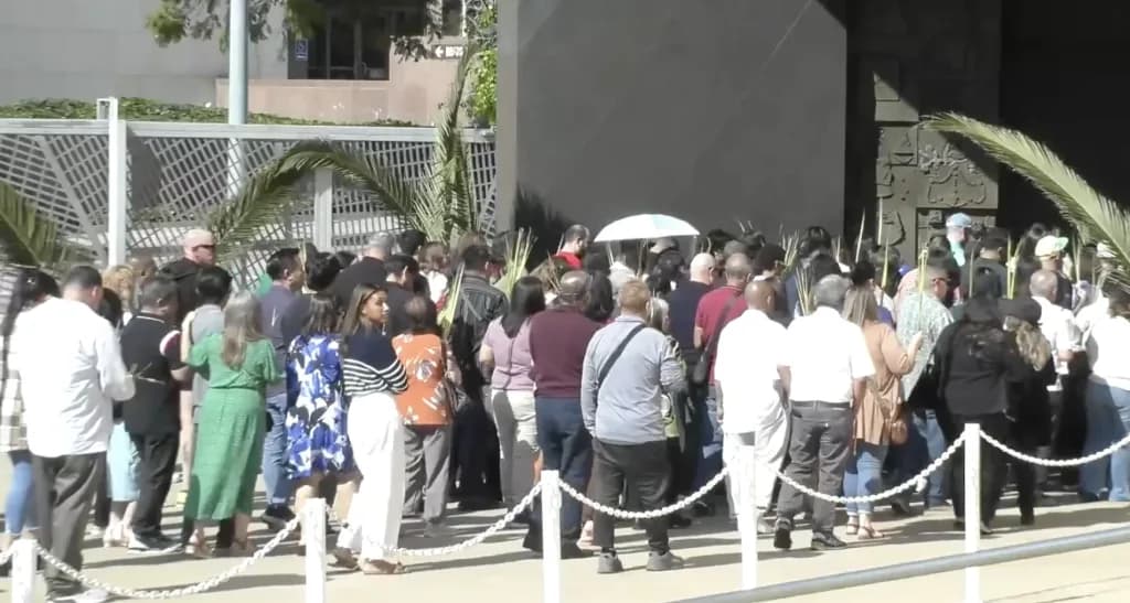 Comunidades migrantes celebran Semana Santa bajo presión de ICE