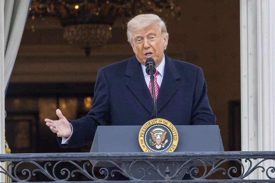 Trump: Gasolina podría subir antes de las elecciones 2026