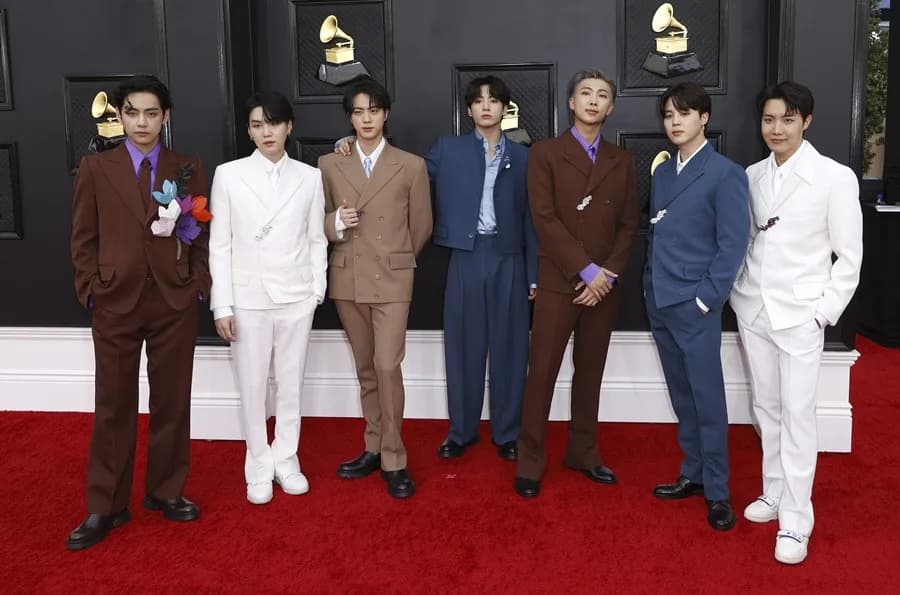 BTS con Sheinbaum desata locura