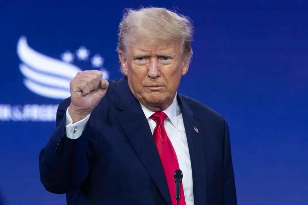 Trump arremete contra Biden