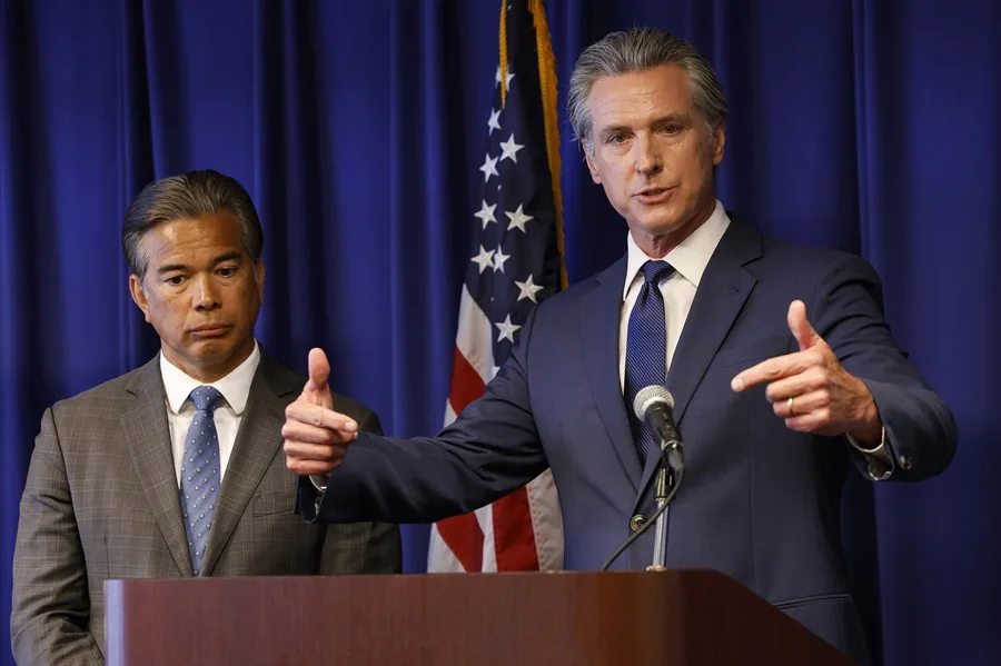 California estrena nuevas leyes