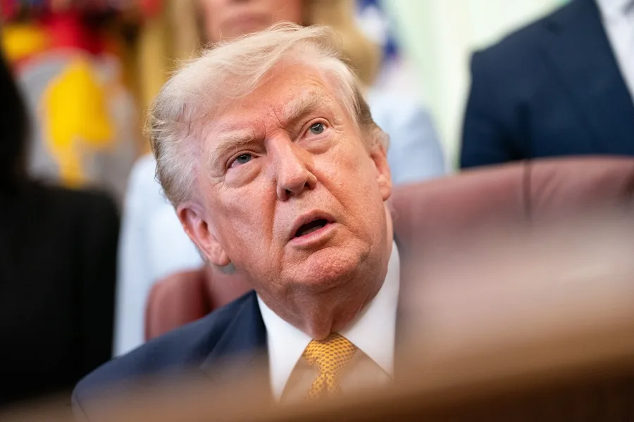 Trump acusa a Irán de “hipocresía” y amenaza con un bloqueo naval