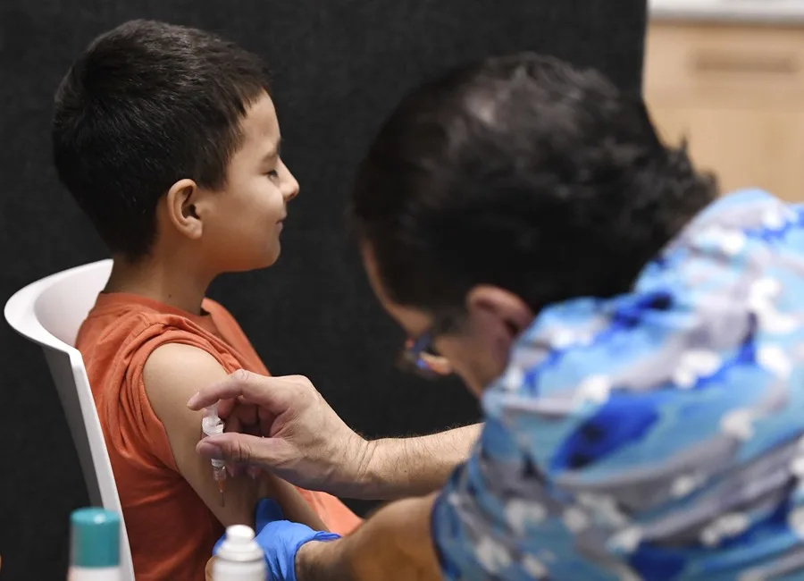 Vacunas para niños: ¿Qué exige el nuevo decreto escolar de Trump?