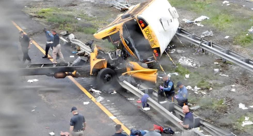 Choque de camión en escuela deja 13 heridos