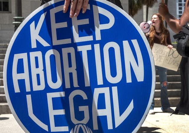 Hombres demandan a mujeres por abortos