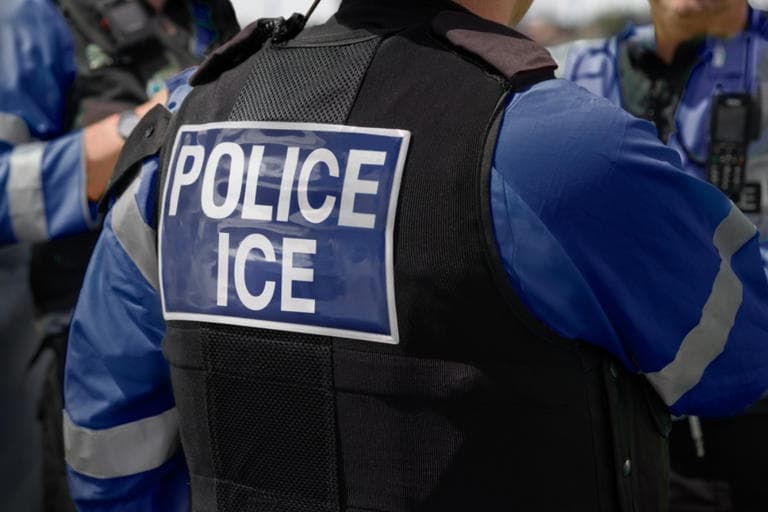 ICE detiene a dominicano tras un operativo