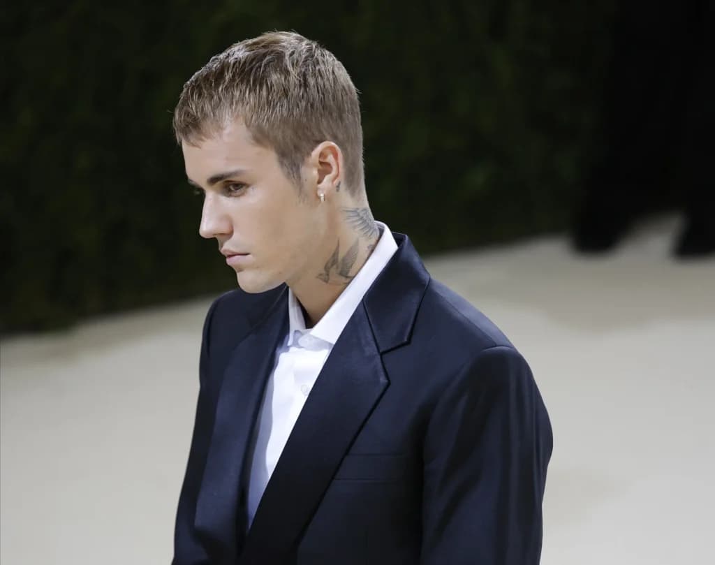 Justin Bieber lanza Swang II hoy a la medianoche