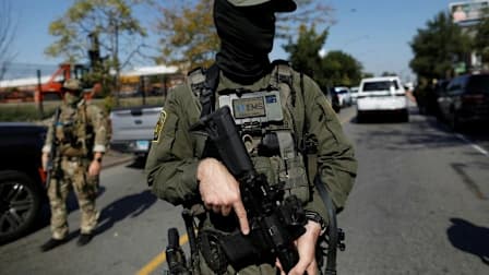ICE presume violento arresto a manifestantes en Chicago