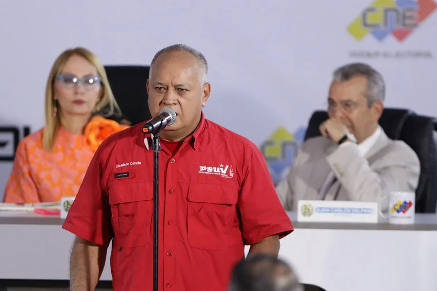 Venezuela dice que aceptará «toda la ayuda» contra EE. UU.