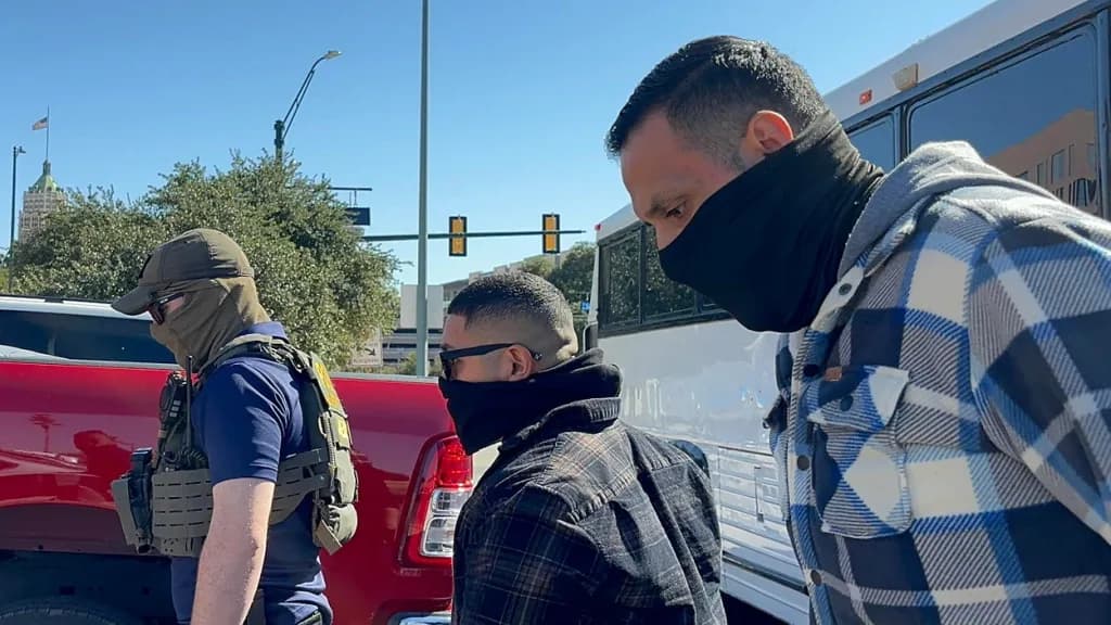 Texas aplica la “regla de 48 horas” para frenar arrestos del ICE