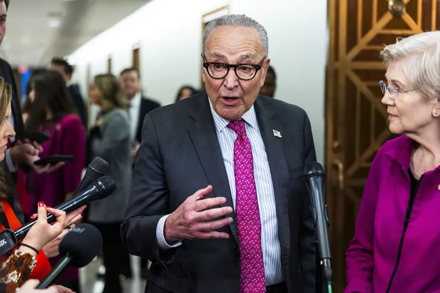 Demócratas bloquean plan de financimiento del DHS