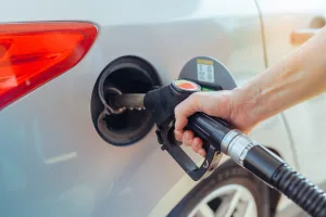 5 trucos legales para conseguir gasolina barata en California