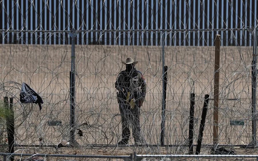 Texas: Policía podrá detener a sospechosos de ser irregulares