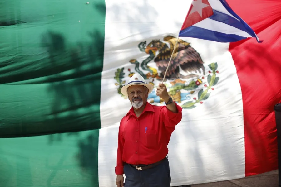 HRW acusa: Trump deporta a 4,353 cubanos en México