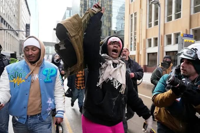 Activistas piden marchar contra el ICE