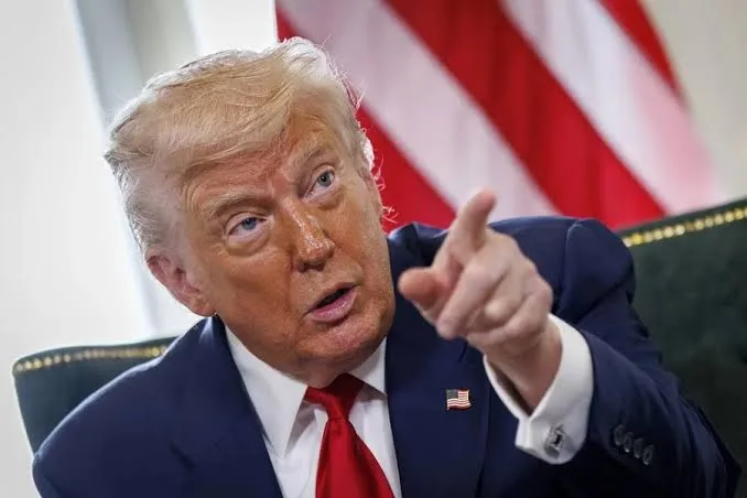 Demandan a Trump por exigir apoyo