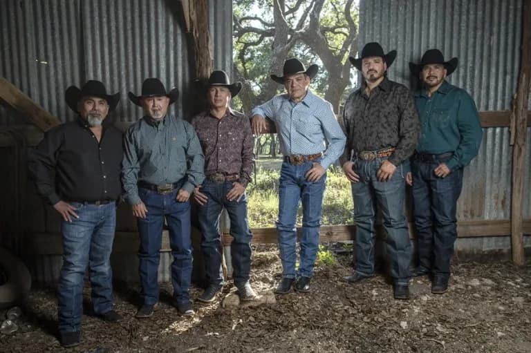 Intocable Receives Star on the Walk of Fame