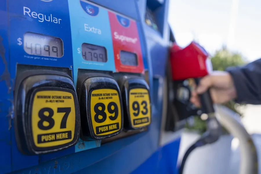 Trump baja la gasolina en 25 estaciones