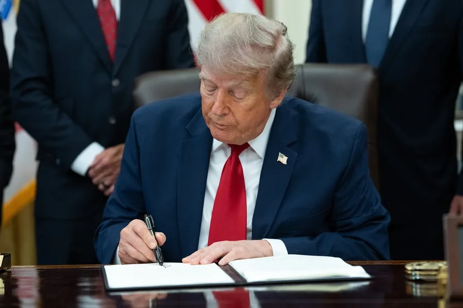 Trump fija arancel