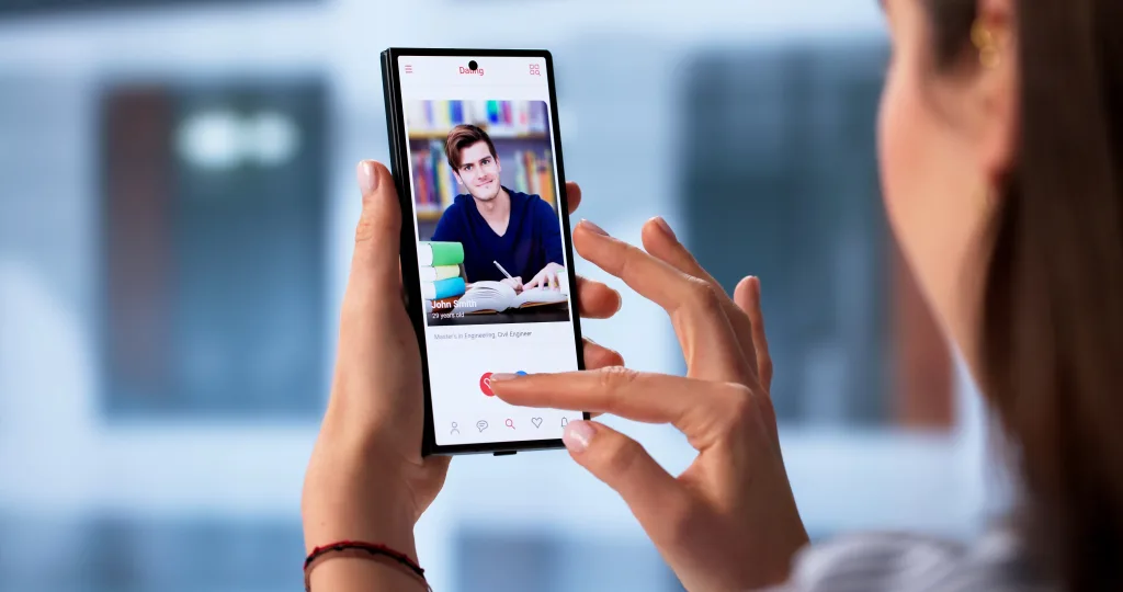 FBI alerta por ola de robos en apps de citas en Florida