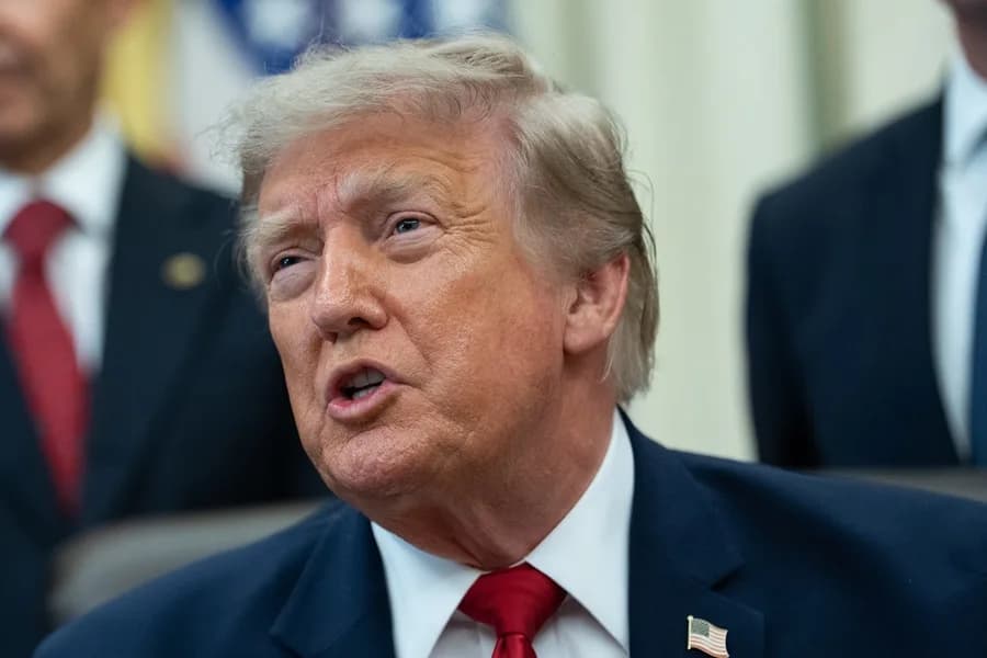 Trump amenaza a Irán: Les hará "pagar" por muerte de soldados