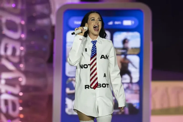 Katy Perry explota contra Casa Blanca por video de Irán