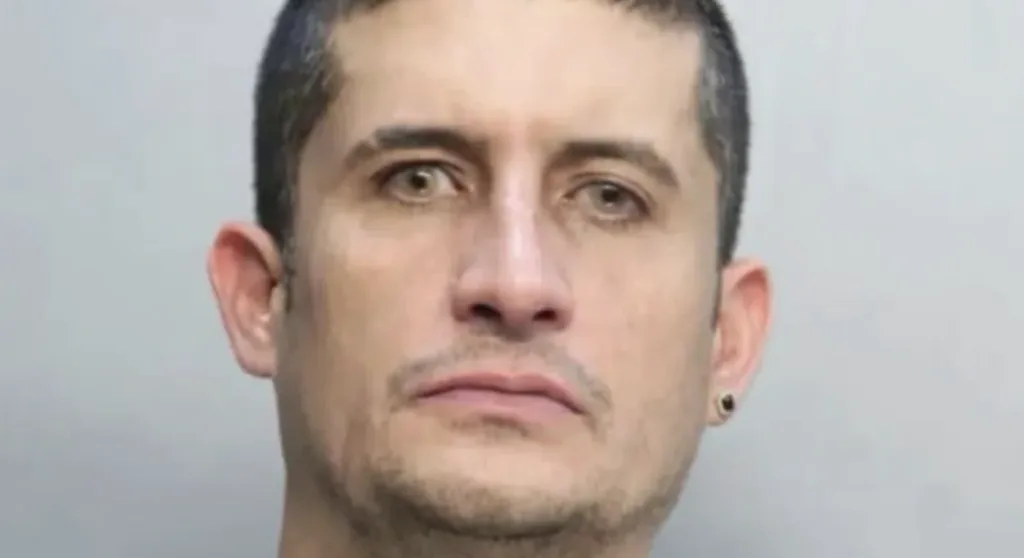 ALERTA: Hombre fingió ser agente de ICE para extorsionar en Miami