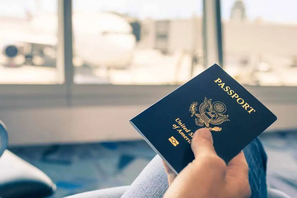 Regla de los 6 meses en el pasaporte
