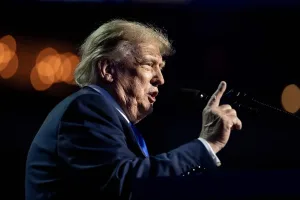 ALERTA: Trump prohíbe tus bebidas alcohólicas canadienses favoritas