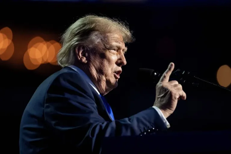 Trump prohíbe tus bebidas alcohólicas canadienses