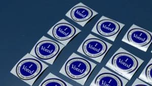 Voto anticipado muestra ventaja demócrata en elecciones intermedias