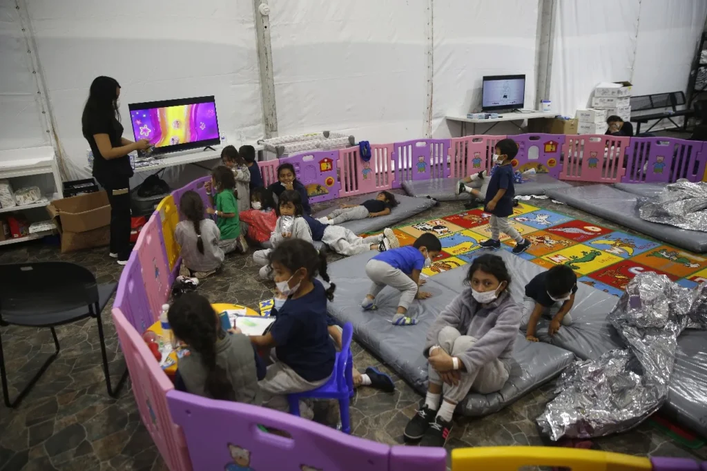 EN PORTADA: AMENAZAN A NIÑOS MIGRANTES