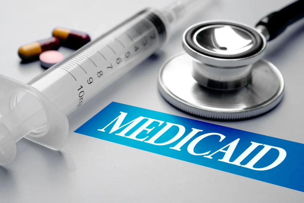 Crisis sanitaria en Florida: millones pierden su cobertura de Medicaid